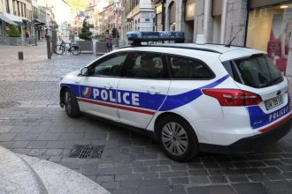 Δύο ανήλικοι μαχαίρωσαν και σκότωσαν 14χρονο στο Παρίσι για να του κλέψουν το κινητό!