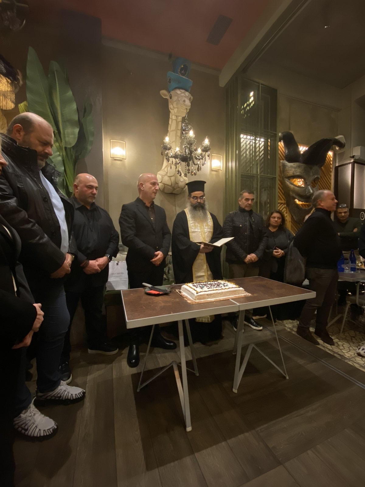 Εμπορική Ανανέωση: Τα μέλη του συνδυασμού έκοψαν την καθιερωμένη Βασιλόπιτα