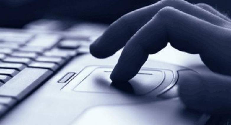 Θύμα απάτης έπεσε γυναίκα στα Τρίκαλα - Χάκαραν τον λογαριασμό φίλου της στο Facebook και της πήραν 3.200 ευρώ