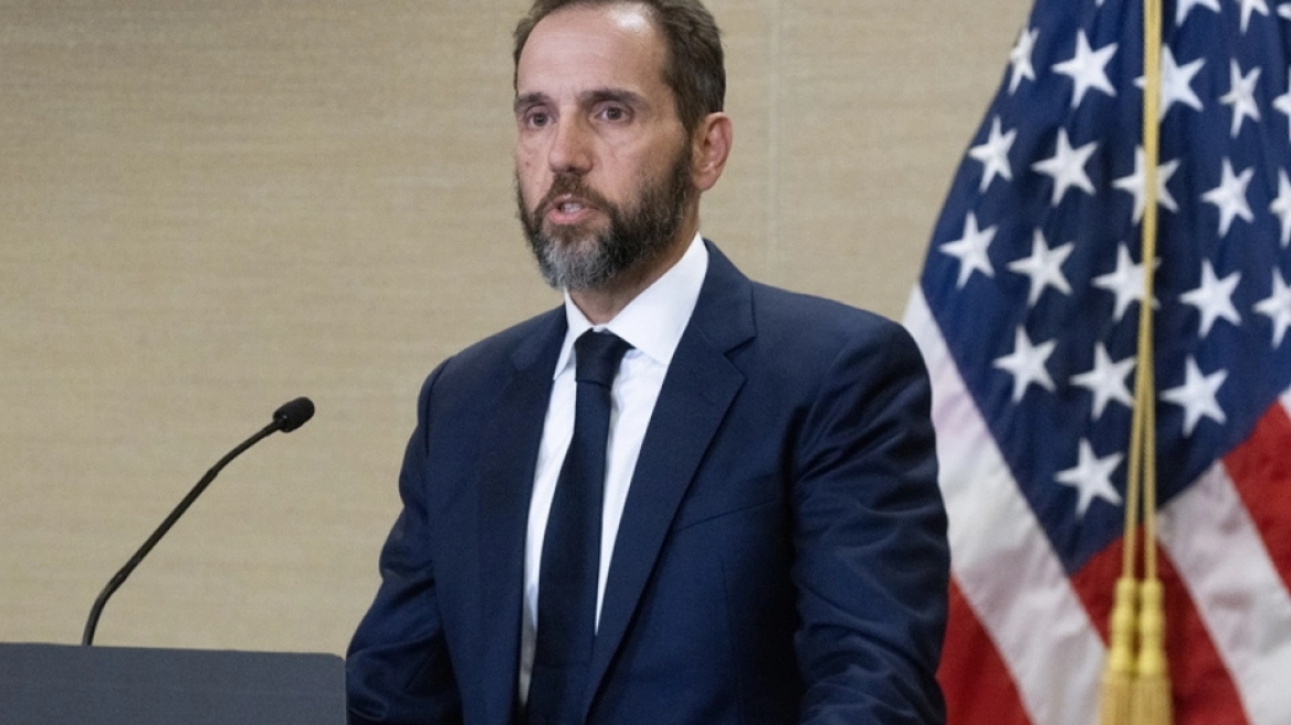 ΗΠΑ: Παραιτήθηκε από το υπουργείο Δικαιοσύνης ο ειδικός εισαγγελέας που έκανε τις έρευνες για τον Ντόναλντ Τραμπ