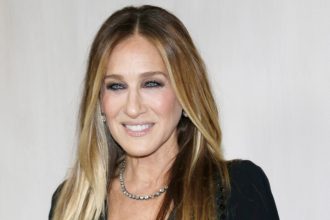 Σάρα Τζέσικα Πάρκερ: Αγαπώ την Άννα Βίσση, φώναξε η ηθοποιός - Δείτε βίντεο