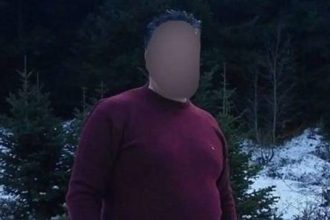 Άλιμος: «Σήκωνε τα κορίτσια στον πίνακα για να κοιτάει τα οπίσθιά τους» - Νέες μαρτυρίες για τον 52χρονο καθηγητή