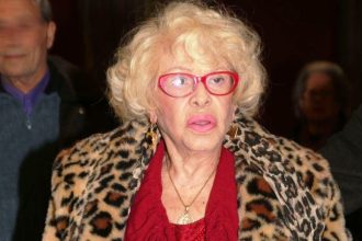 Καίτη Γκρέυ: Σε λαϊκό προσκύνημα η σορός της - Πότε και πού θα γίνει η κηδεία της