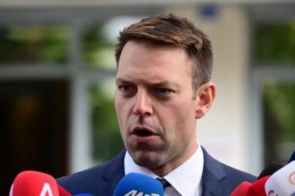 Κασσελάκης: Ζητάμε την παραίτηση της κυβέρνησης
