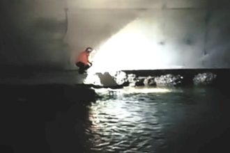 Σπηλαιολόγος της ομάδας που ανακάλυψε τις λίμνες στον Κηφισό: «Το νερό έχει σκάψει τα τσιμέντα, σουρωτήρια τα υπόγεια ποτάμια της Αττικής»