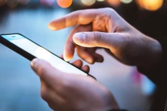 Αιτωλοακαρνανία: Έστελνε μηνύματα ερωτικού περιεχομένου σε έφηβες - Συνελήφθη 48χρονος