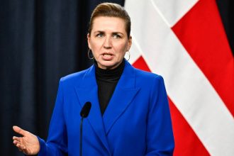 Η πρωθυπουργός της Δανίας είπε στον Τραμπ ότι η Γροιλανδία θα αποφασίσει για την ανεξαρτησία της
