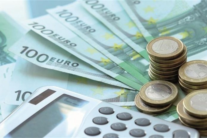 Προϋπολογισμός: Πρωτογενές πλεόνασμα 8,6 δισ. ευρώ το 2024