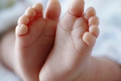 Επίδομα γέννησης έως €3.000: Δήμοι στην Ελλάδα θα ξεκινήσουν τη χορήγηση