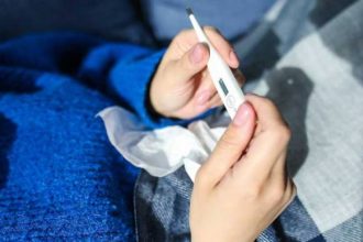 Παρασκευής για μεταπνευμονοϊό: «Δεν φαντάζει πιθανό να μεταλλαχθεί ο συγκεκριμένος ιός»