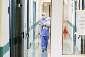 Νέο κρούσμα μεταπνευμονοϊού στο Νοσοκομείο «Αττικόν» - Γιατί φέτος «σαρώνει» η γρίπη