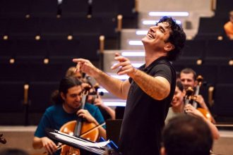 Χριστόφορος Παπακαλιάτης: «Θέλω να γράψω ακόμη μία σεζόν για το Maestro»