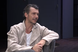 Ιωάννης Παπαζήσης: «Στη σύντροφό μου με γοητεύει ότι έφερε κάτι στη ζωή μου που κανένας μέχρι σήμερα δεν μπόρεσε»