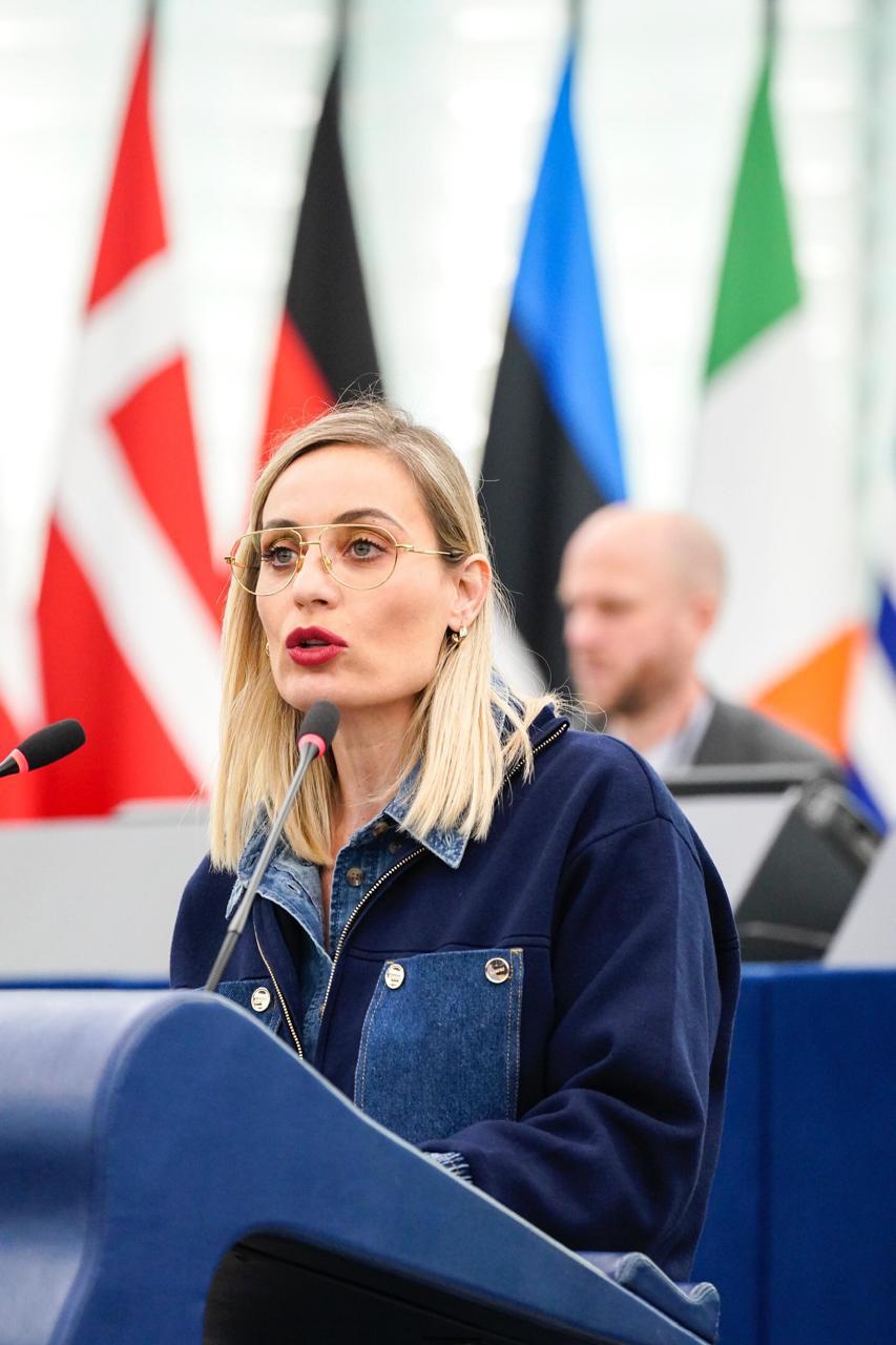 Ελ. Μελέτη: Αναγκαία η συμμόρφωση των πλατφορμών για την προστασία της δημοκρατίας και των ψηφιακών δικαιωμάτων