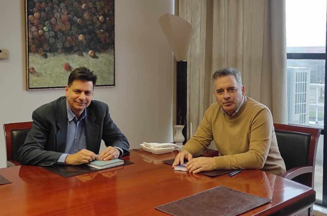 Πέτρος Ψωμάς: Επίσκεψη στην Αποκεντρωμένη Διοίκηση