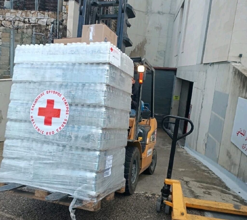 Ελληνικός Ερυθρός Σταυρός: Παρέδωσε σημαντική ανθρωπιστική βοήθεια στο Λίβανο για τους εκτοπισμένους