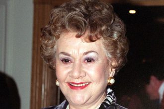 Joan Plowright: Πέθανε η σπουδαία Βρετανίδα ηθοποιός και χήρα του Λόρενς Ολίβιε