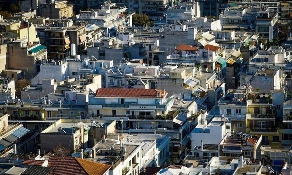Άνοιξε η πλατφόρμα για το «Εξοικονομώ 2025» - Από τη Δευτέρα οι αιτήσεις για το «Αλλάζω Θερμοσίφωνα»