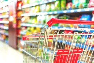 ΙΕΛΚΑ: Μειωμένες οι τιμές στα σούπερ μάρκετ τον Δεκέμβριο - Σταθεροποίηση των τιμών στο δωδεκάμηνο του 2024