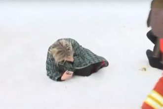 Σέλι Ημαθίας: Πανηγυρισμοί στο χιονοδρομικό κέντρο μετά τον εντοπισμό του 23χρονου – Σε κλάματα ξέσπασε η θεία του