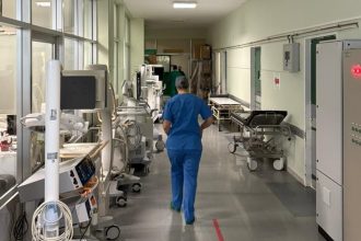 Θετικός στον μεταπνευμονοϊό και ο γαμπρός των ηλικιωμένων στη Θεσσαλονίκη - Νοσηλεύεται στο ΑΧΕΠΑ