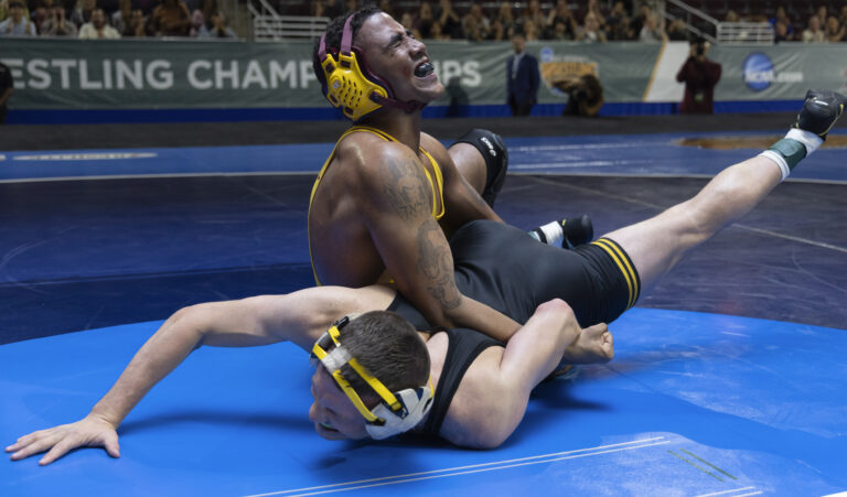 Το επίσημο τρέιλερ της ταινίας “Unstoppable” και η ημερομηνία πρεμιέρας στη μικρή οθόνη