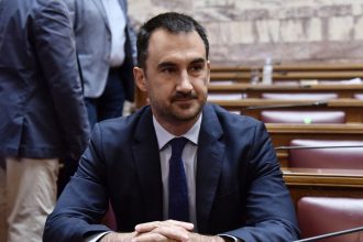 Τέμπη: Να καταθέσει πρόταση δυσπιστίας η αντιπολίτευση ζητά ο Χαρίτσης