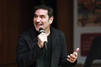 Ο Χριστόφορος Παπακαλιάτης σχολιάζει τις δηλώσεις του Άρη Σερβετάλη για τις εκτρώσεις