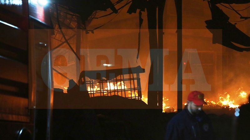 Φωτιά στο εργοστάσιο της «Καραμολέγκος» στο Κορωπί: «Κάηκε ολοσχερώς» - Η ανακοίνωση της εταιρείας