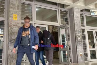 Θεσσαλονίκη: Στη φυλακή ο 16χρονος που μαχαίρωσε τον αδελφό του - «Με προσέβαλε» είπε στην απολογία του