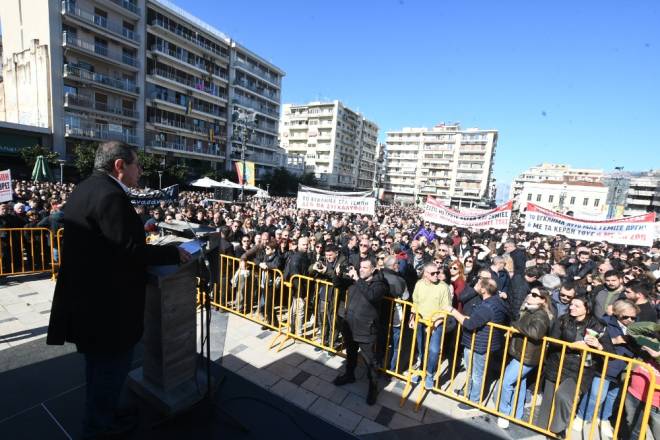Τέμπη: Η ομιλία Πελετίδη στη μεγάλη συγκέντρωση της Πάτρας