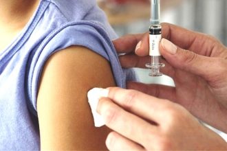 ΟΛΜΕ: Να εμβολιαστεί ο μαθητικός και ο φοιτητικός πληθυσμός της Πάτρας για τη μηνιγγίτιδα