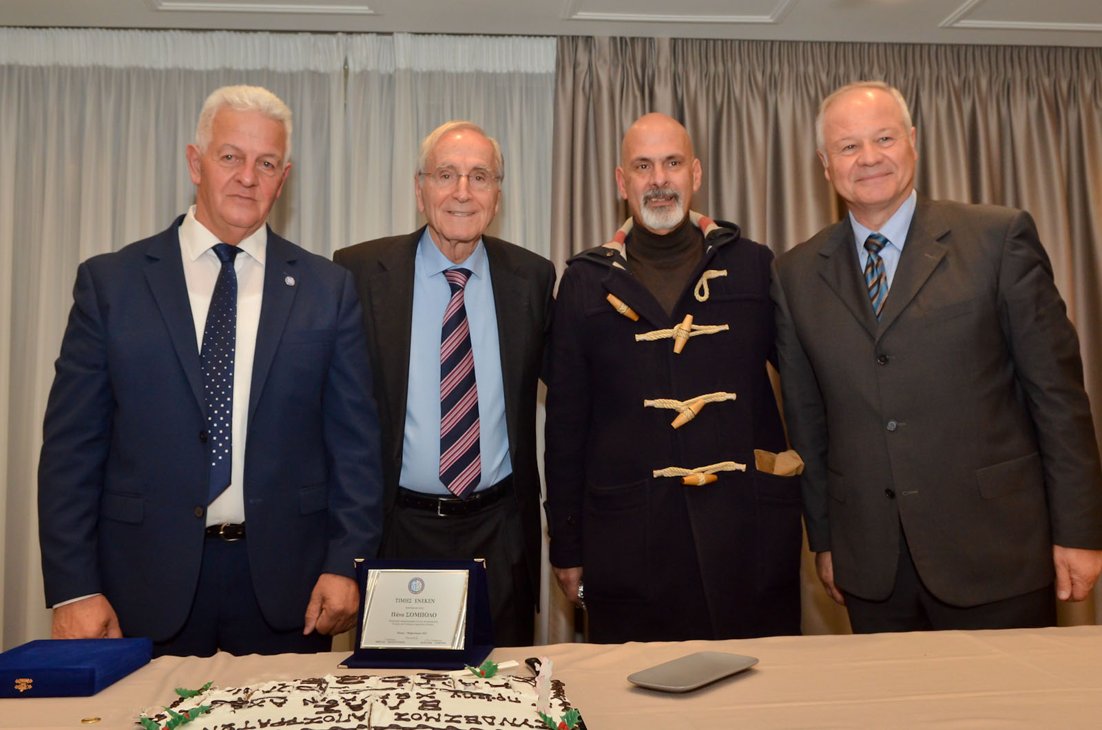 Πάτρα: O Σύνδεσμος Αποστράτων Ελληνικής Αστυνομίας τίμησε τον Πάνο Σόμπολο