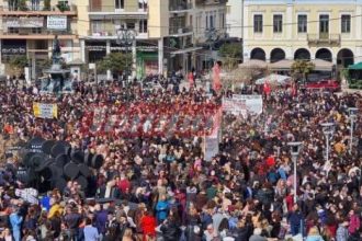 Πάτρα: Χιλιάδες λαού απεργούν και διαδηλώνουν σήμερα για τα Τέμπη - 440 συγκεντρώσεις σε όλη την Ελλάδα και τον κόσμο