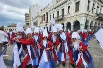 Οι δημοφιλείς προορισμοί του τριημέρου της Αποκριάς - Τα πρωτεία η Πάτρα