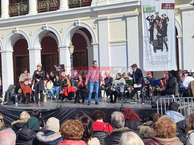 ΘέατροΚαρναβαλοΞεφάντωσαν στην πλατεία Γεωργίου (ΦΩΤΟ & ΒΙΝΤΕΟ)