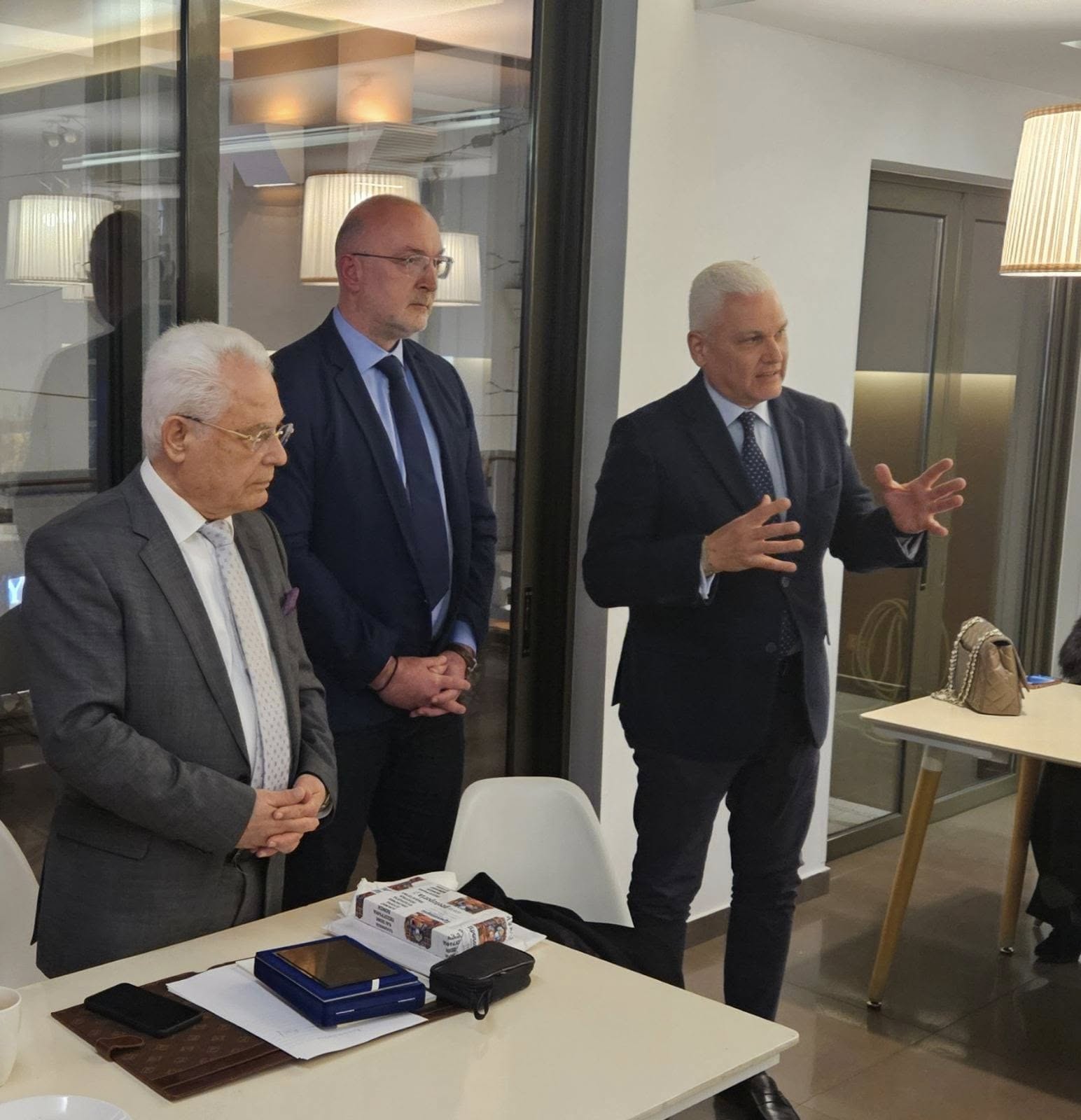 Στην συνέλευση των Απανταχού Αχαιών ο Φωκίων Ζαΐμης