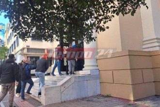 Πάτρα: Ένας στη φυλακή και τρεις ελεύθεροι - Απολογήθηκαν οι κατηγορούμενοι που ξυλοκόπησαν άγρια και έδεσαν τον 45χρονο