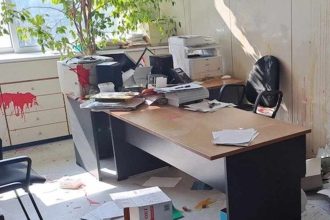 Επίθεση από κουκουλοφόρους στον πρόεδρο του τμήματος Μαθηματικών του ΕΚΠΑ - Απείλησαν ότι θα τον σκοτώσουν