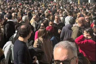 Ο Φώτης Ηλιόπουλος στη διαμαρτυρία για τα Τέμπη