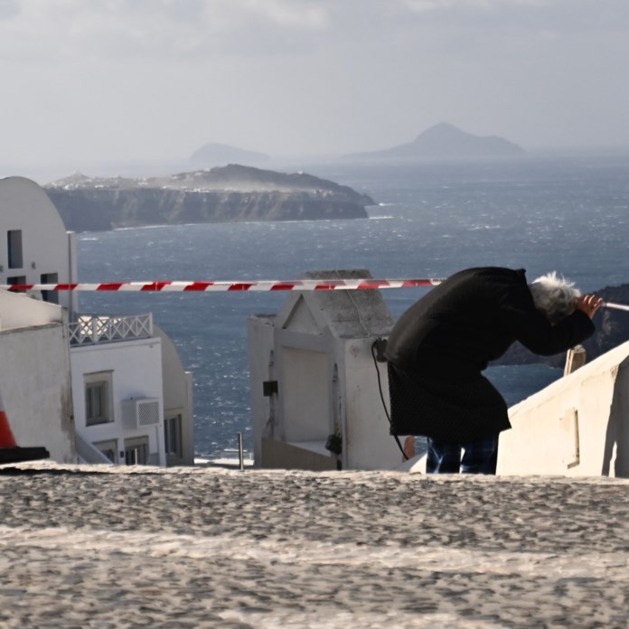 4,3 Ρίχτερ «ξύπνησαν» τη Σαντορίνη τα ξημερώματα - Στο «κόκκινο» η αγωνία
