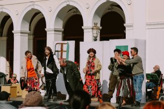 «ΘεατροΚαρναβαλοξεφάντωσαν» με την ψυχή τους