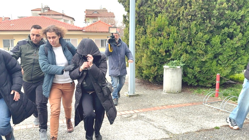 Σκότωσε και έθαψε τον σύντροφό της και «έπαιζε» θέατρο - Το λάθος που την πρόδωσε, ερευνάται αν είχε συνεργό (ΒΙΝΤΕΟ)