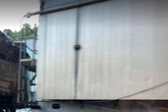 Πάτρα: Κυκλοφοριακό χάος από βλάβη σε φορτηγό