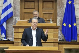 Φάμελλος: Κοινή κατάθεση πρότασης δυσπιστίας κατά της κυβέρνησης