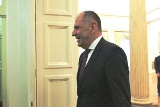 Γ. Γεραπετρίτης: Οι κυρώσεις στη Συρία πρέπει να αρθούν σταδιακά