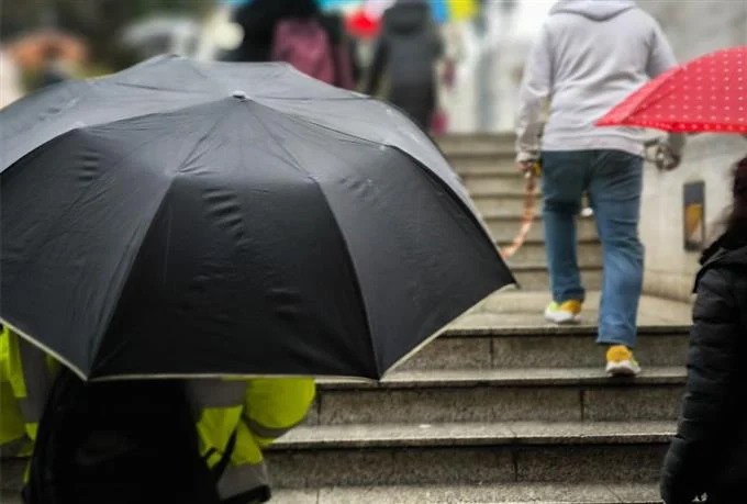 Έρχονται βροχές, καταιγίδες και χαλάζι - Πώς θα κινηθεί η νέα κακοκαιρία {ΧΑΡΤΕΣ}