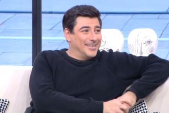 Βασίλης Μαυρογεωργίου: «Η σειρά “Έχω παιδιά” είναι βγαλμένη από τη ζωή - Σνόμπαρα την τηλεόραση»