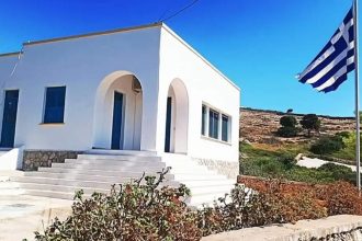 Αποφοιτά ο μοναδικός μαθητής από το σχολείο στους Αρκιούς