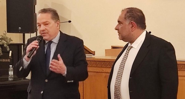 Ο Κώστας Σβόλης στην πίτα των εμπόρων